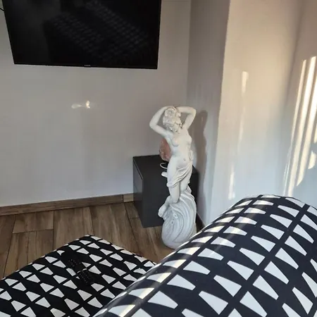 View Tower Апартаменты Гиффа